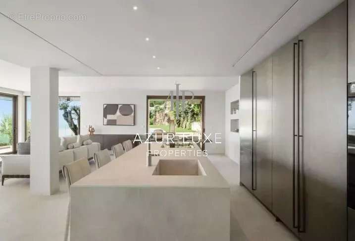 Maison à ROQUEBRUNE-CAP-MARTIN