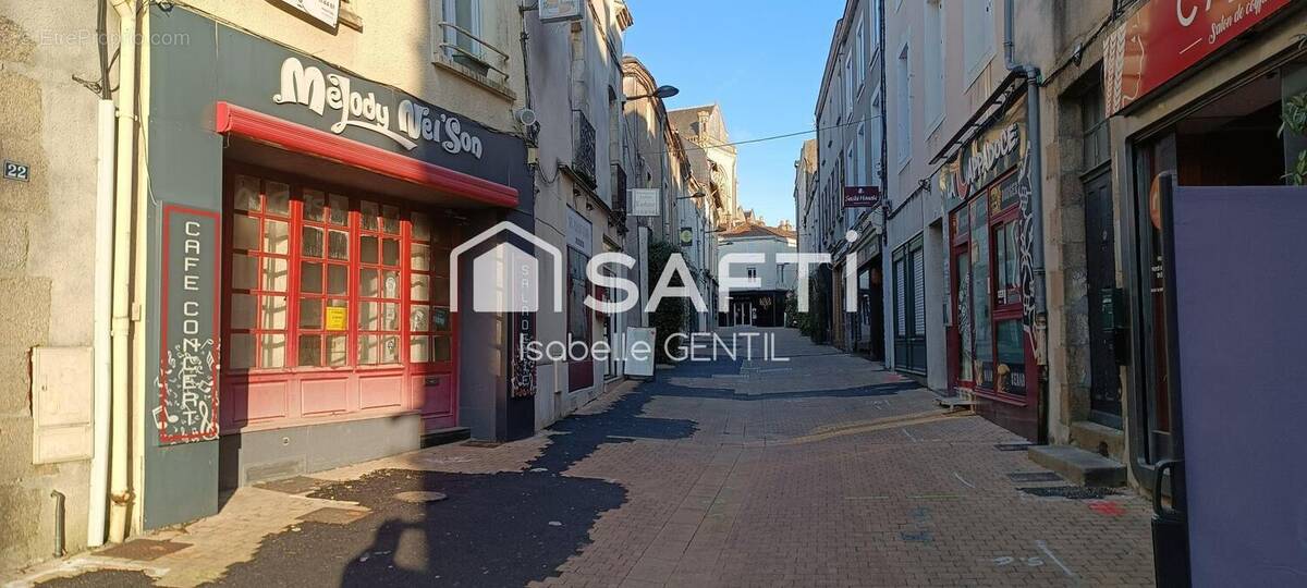 Photo 1 - Commerce à CHOLET
