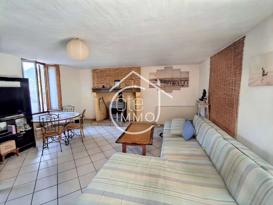 SAINT GERMAIN ET MONS : Charmante maison 6 pièces de 125m² avec jardin - photo 13