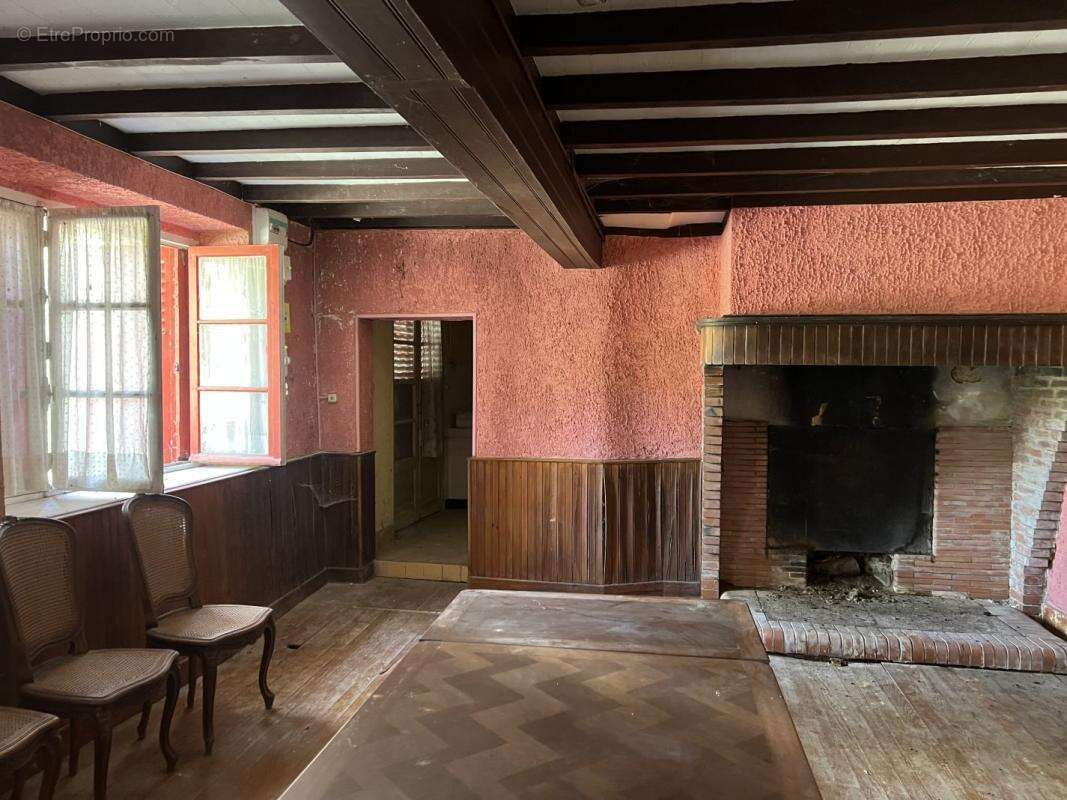 Maison à BOUSSENAC