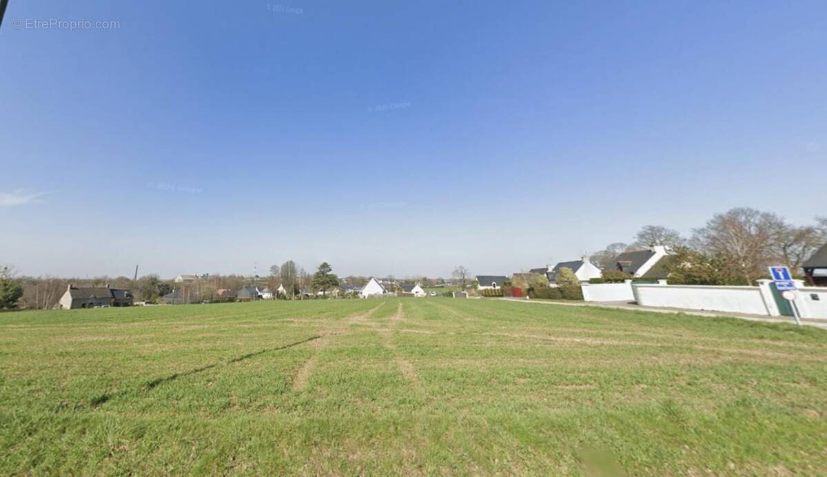 Terrain à DOL-DE-BRETAGNE