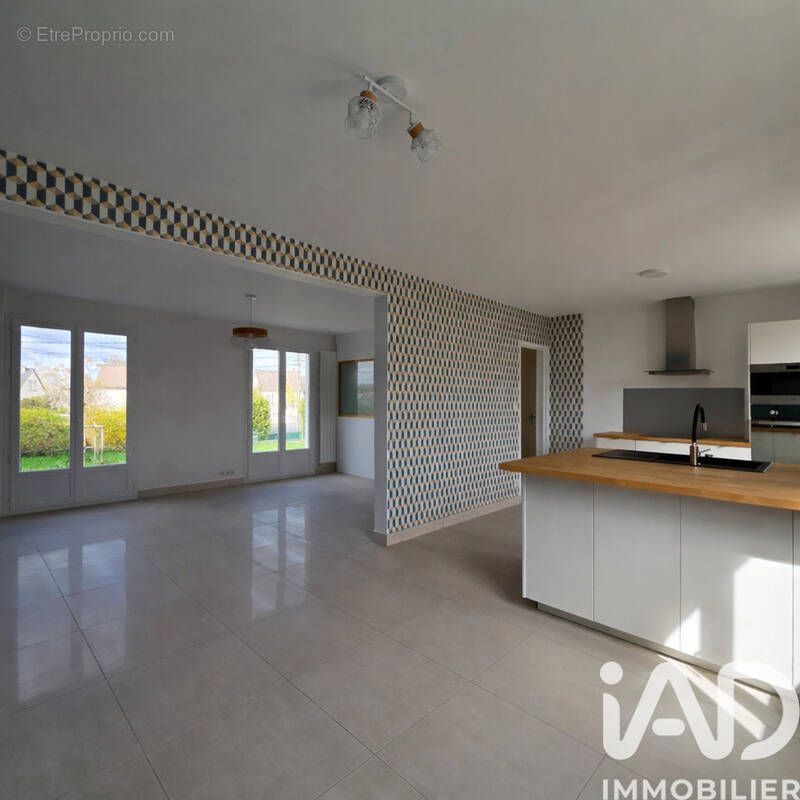 Photo 1 - Maison à JOUE-LES-TOURS