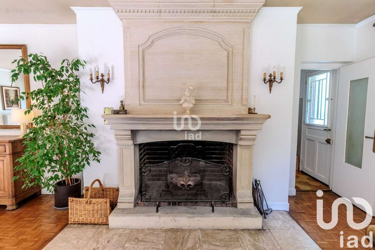 Photo 3 - Maison à LAMORLAYE