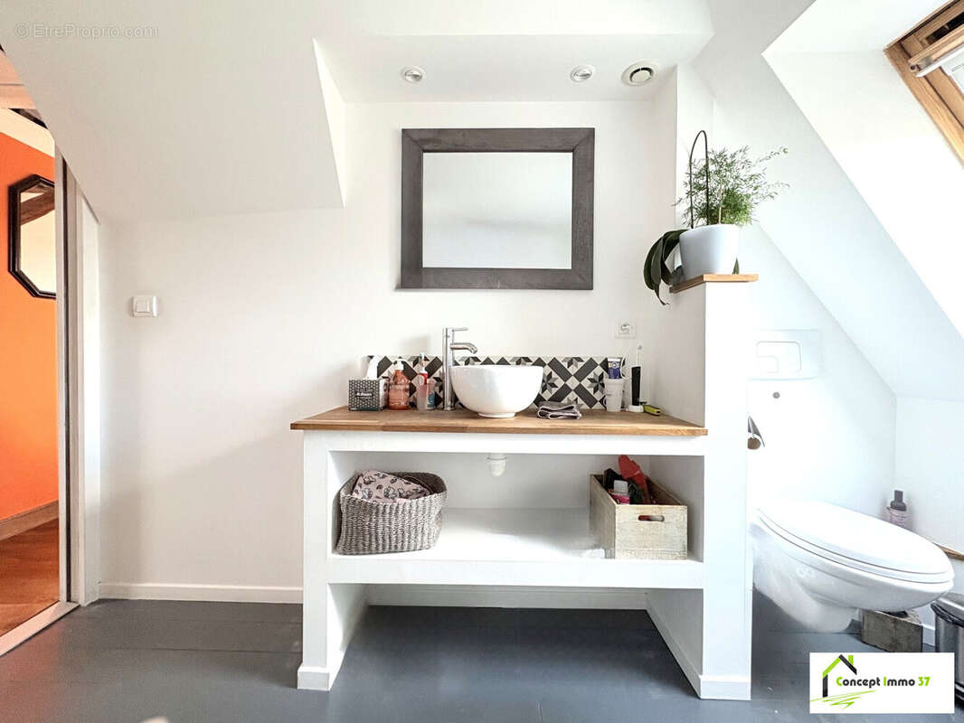 Appartement à MONTS