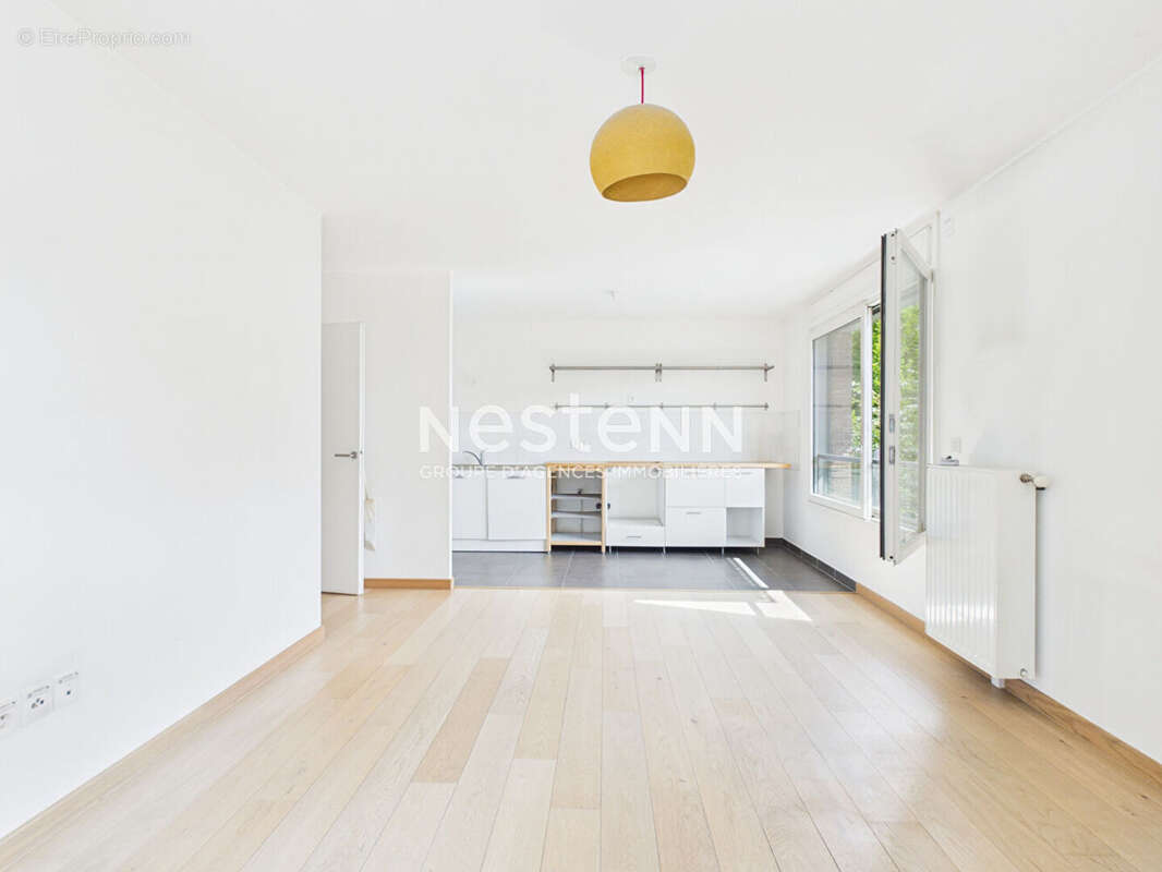 Appartement à PARIS-19E