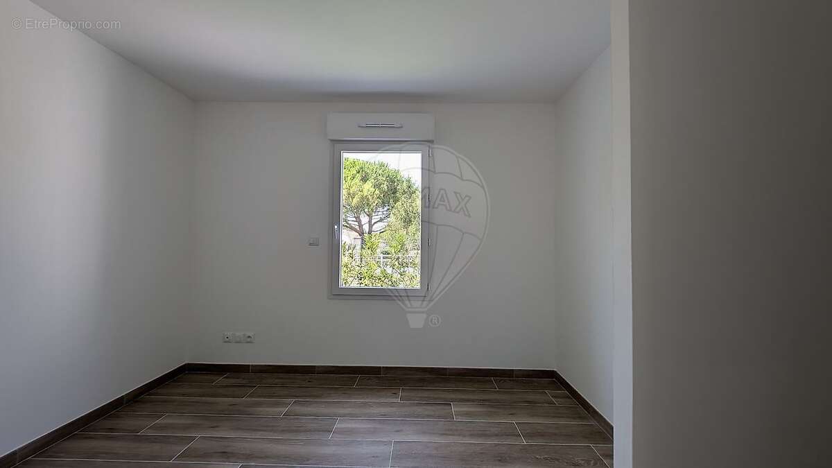 Maison à LES MATHES