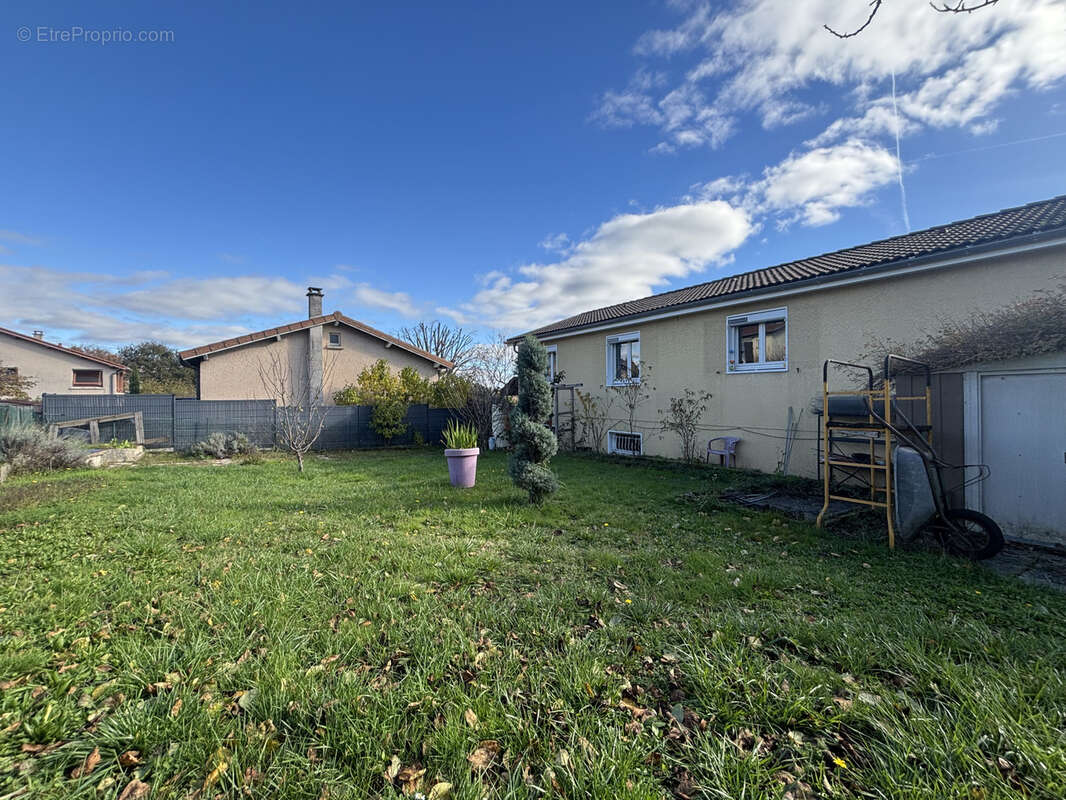 Maison à PONTCHARRA-SUR-TURDINE