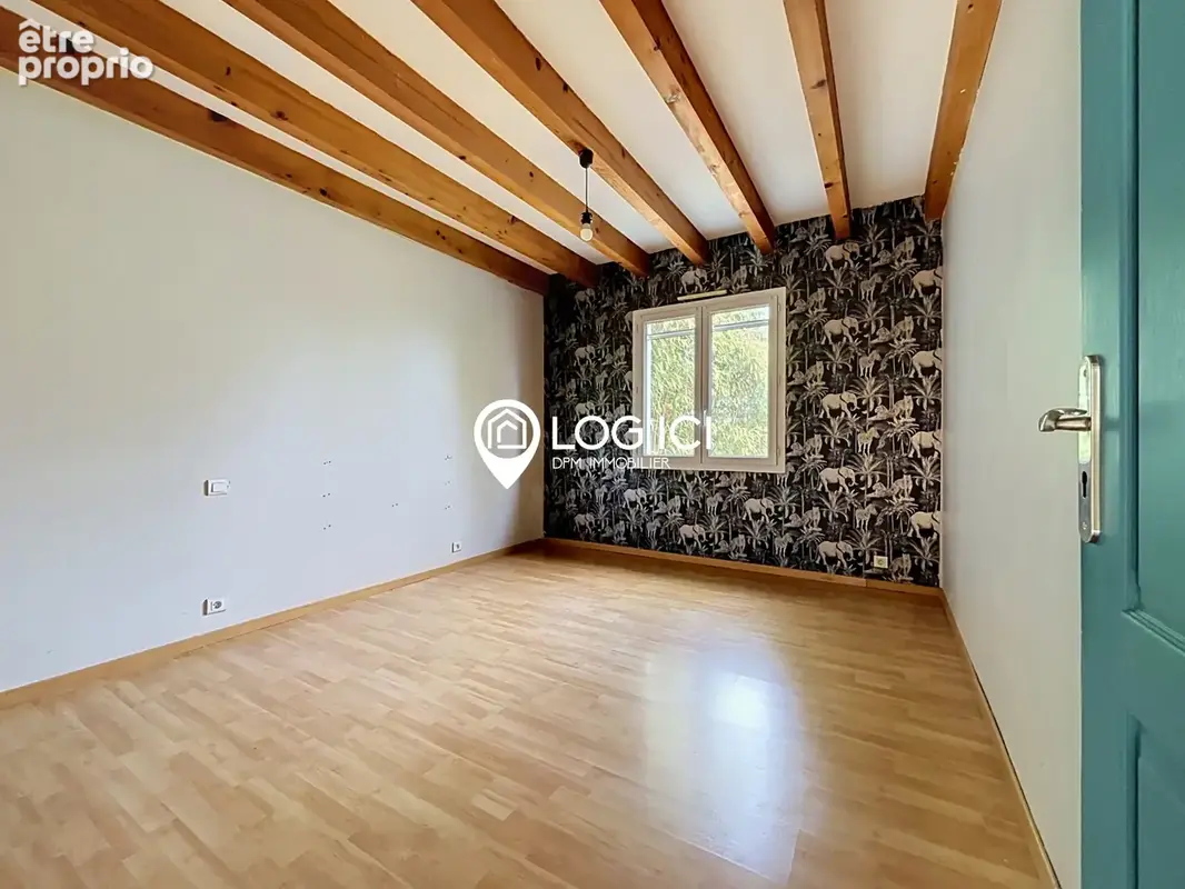 Maison récente 130 m2 avec grand séjour, 3/4 chambres, terrasse, jardin sur 1100 m2 de terrain - photo 13