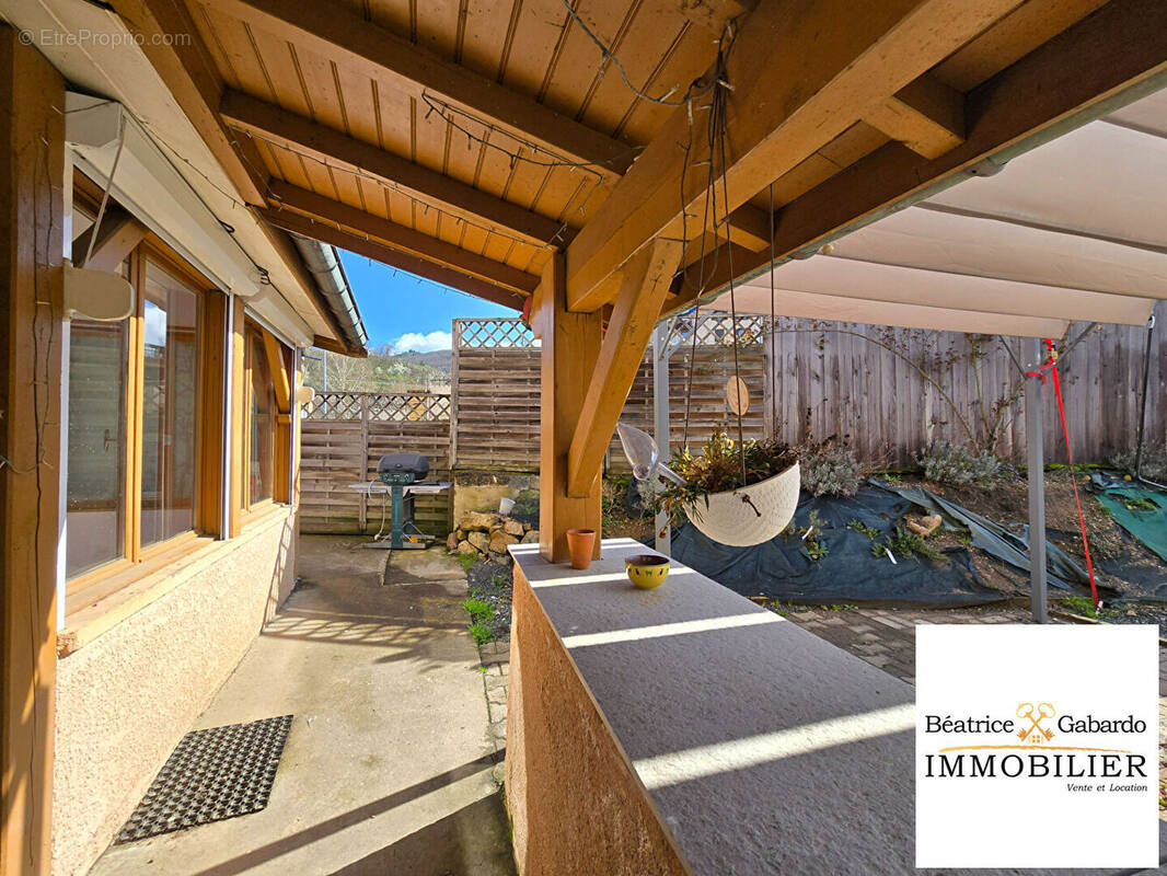 Maison à LAMURE-SUR-AZERGUES