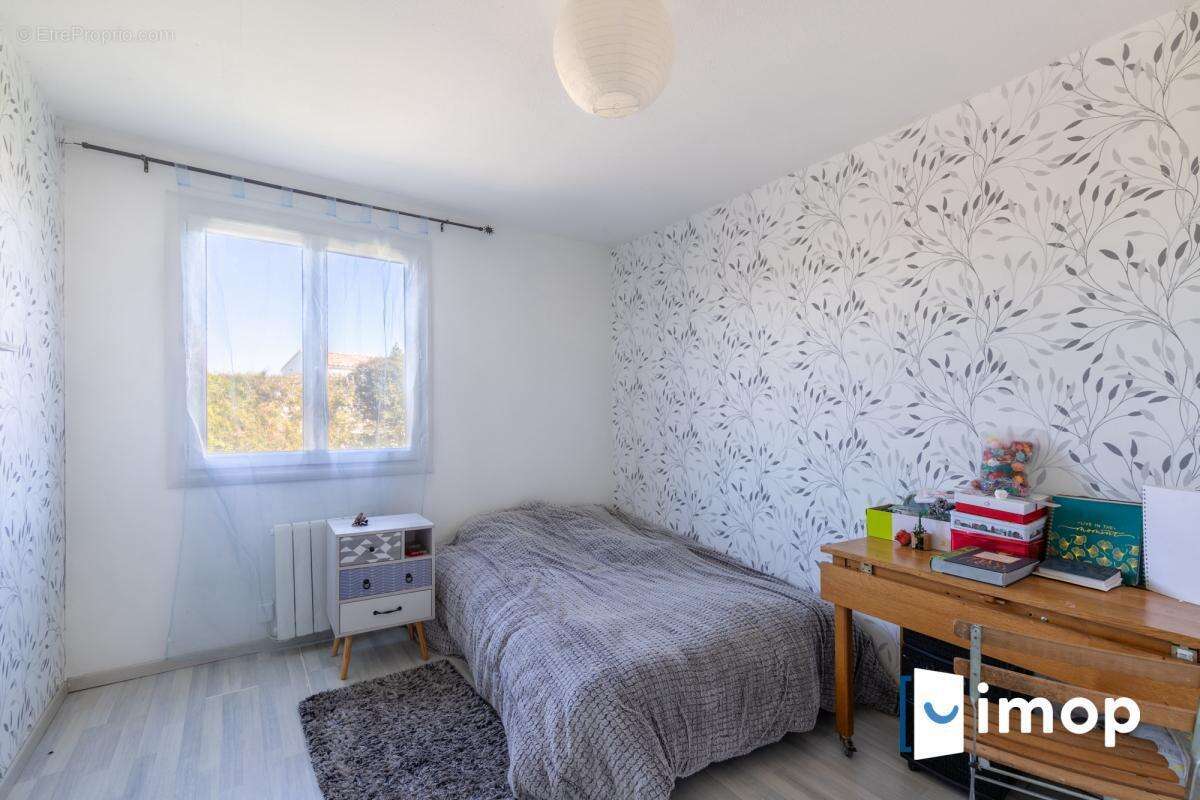 Maison à SAINTE-SOULLE