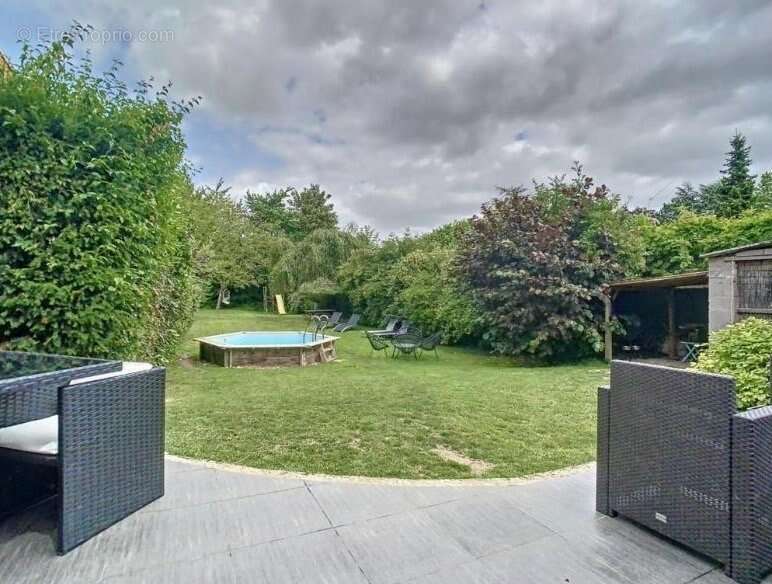 Maison à LA CHAPELLE-D&#039;ARMENTIERES