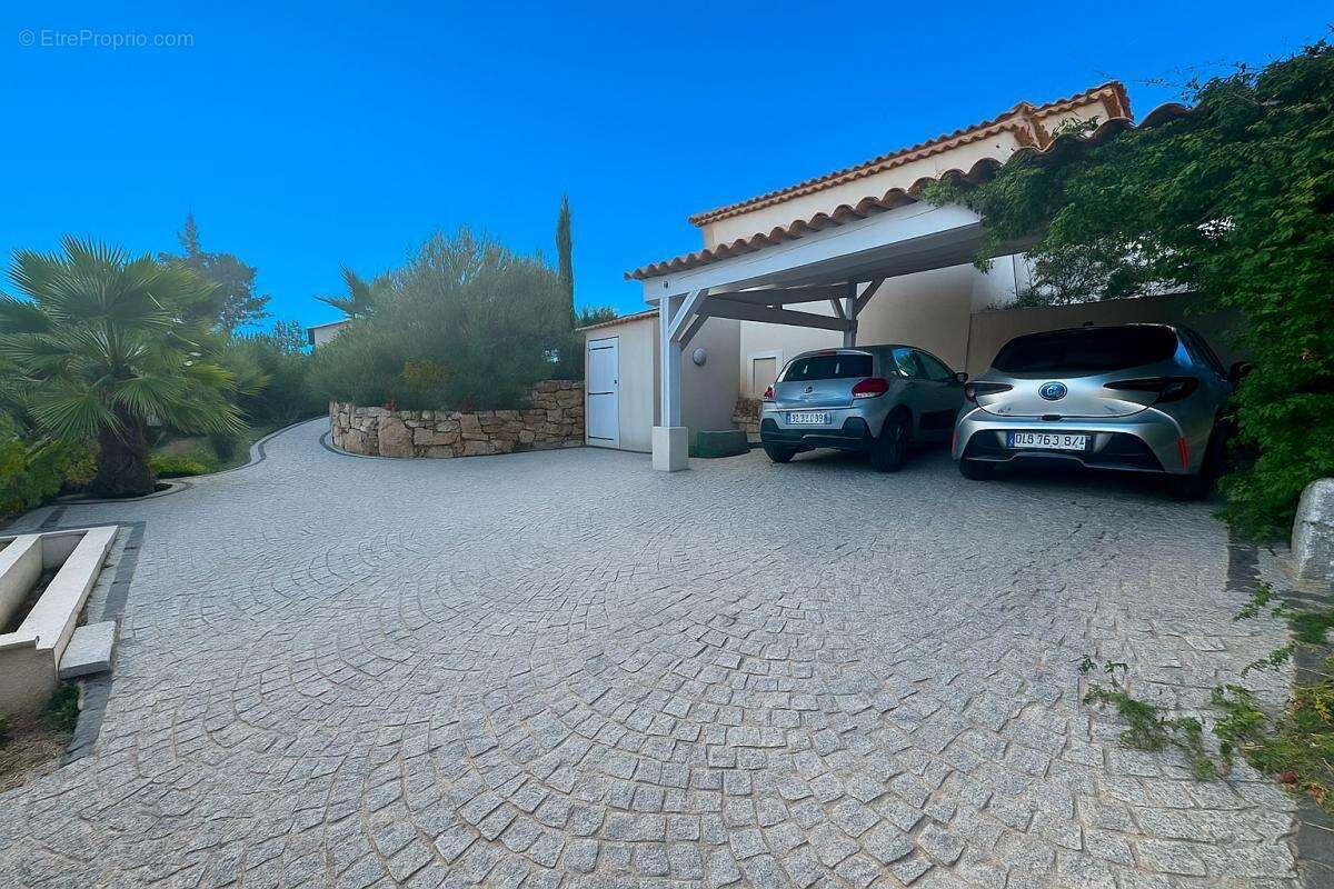 Maison à TRANS-EN-PROVENCE