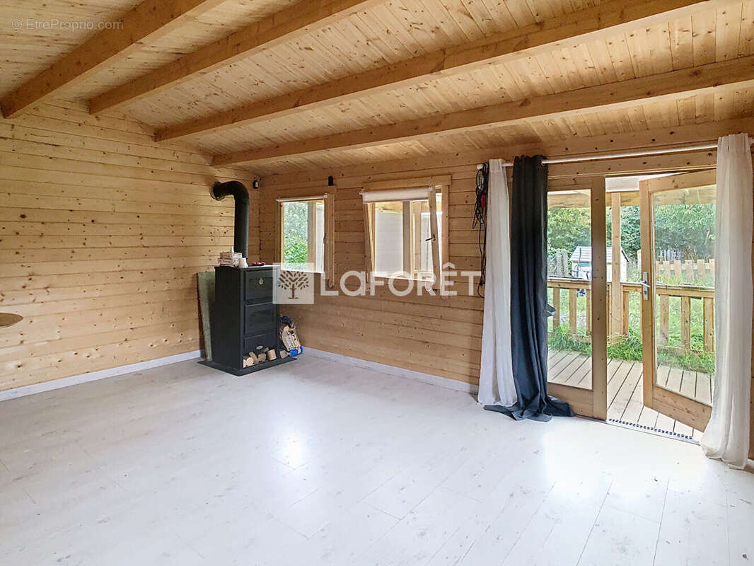 Terrain à CARENTOIR