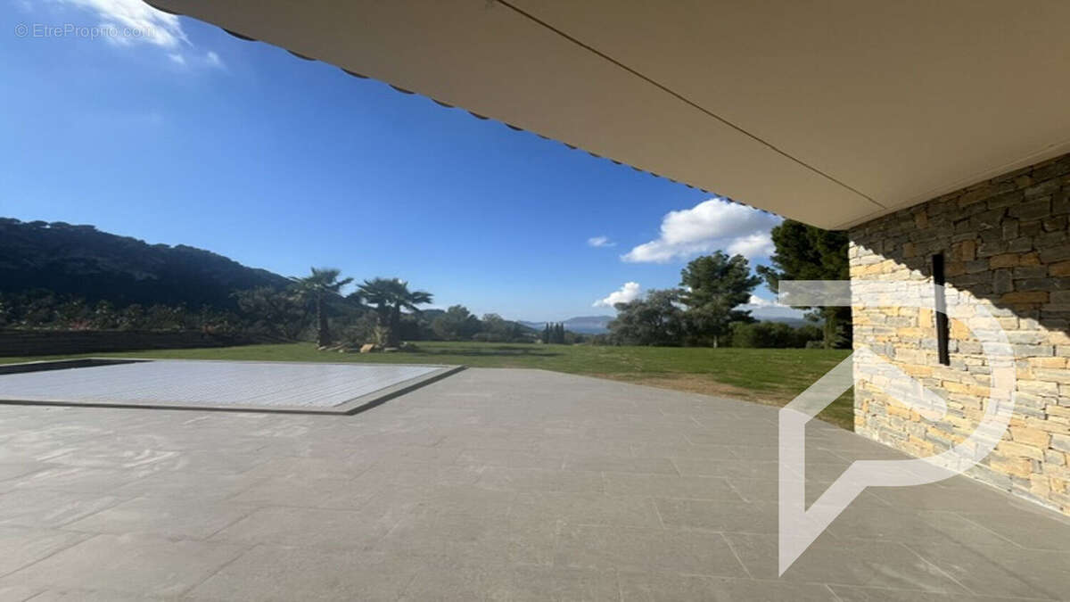 Maison à LA CADIERE-D&#039;AZUR