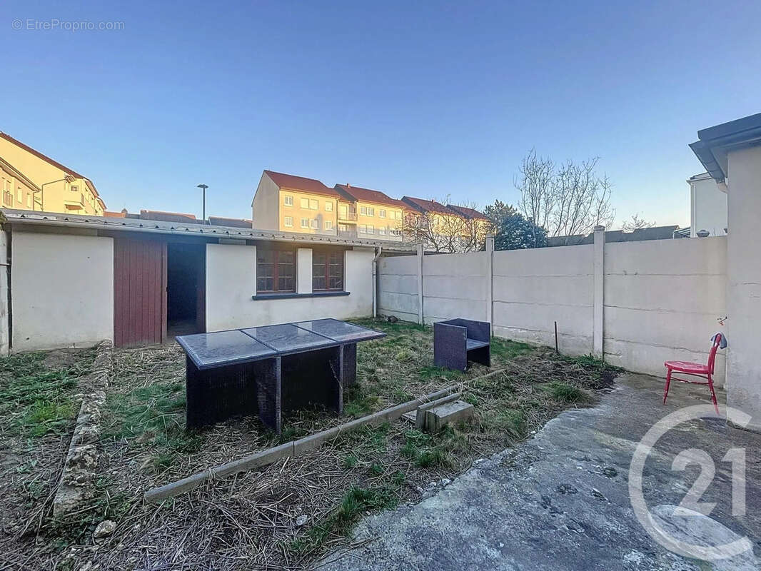 Maison à CHAMPILLON