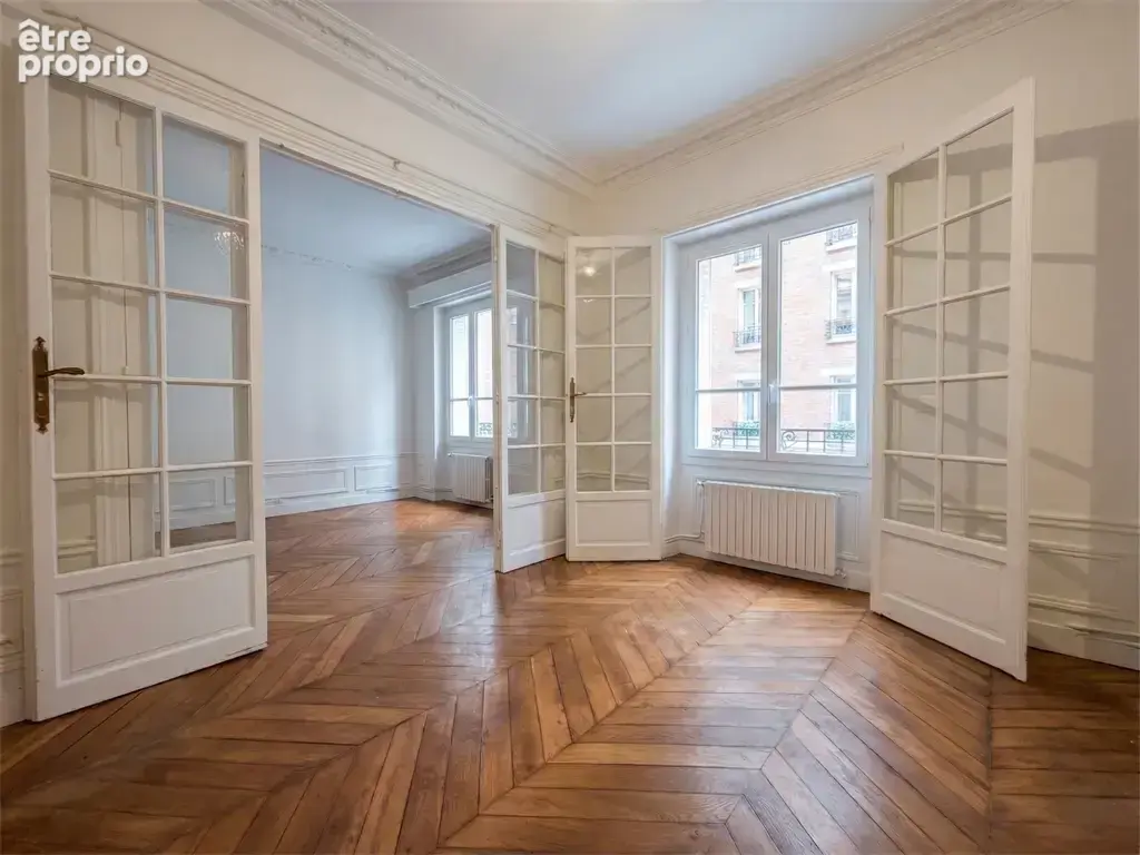 Appartement à NEUILLY-SUR-SEINE