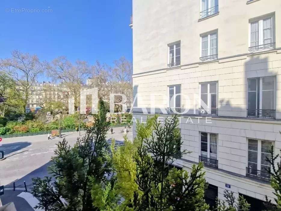 Appartement à PARIS-9E