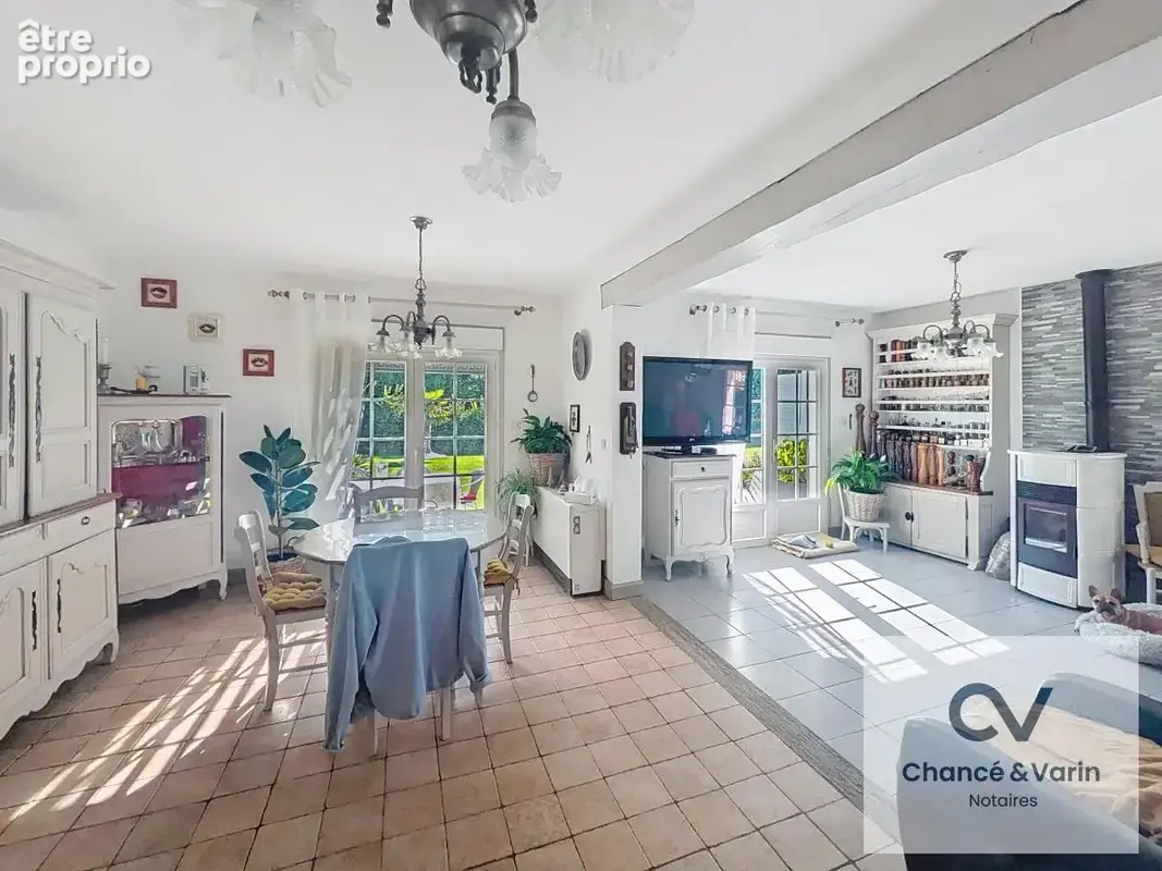 Maison 5 pièces 108 m² à vendre à Le Pre-D'auge (14340) - photo 4
