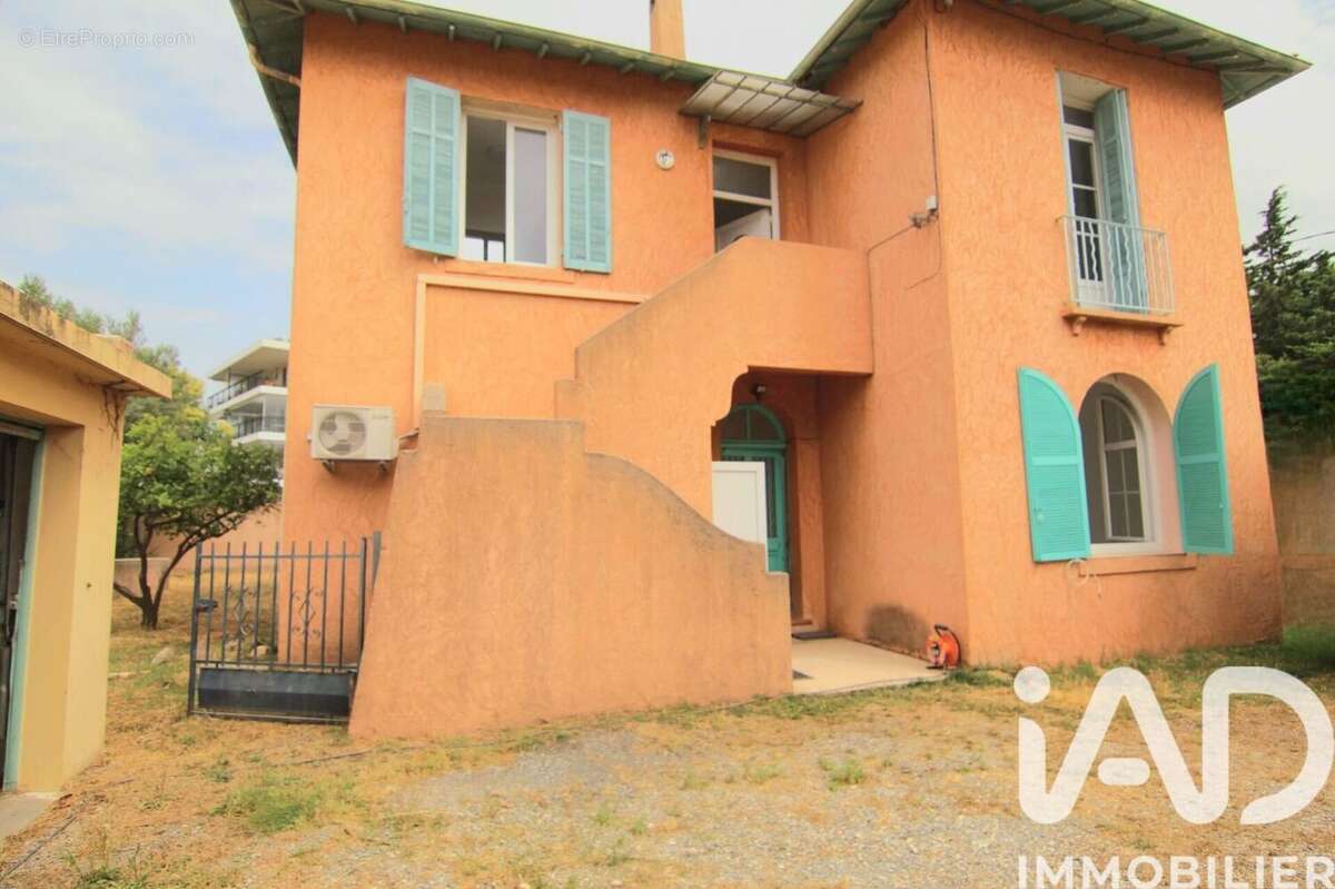 Photo 2 - Maison à FREJUS