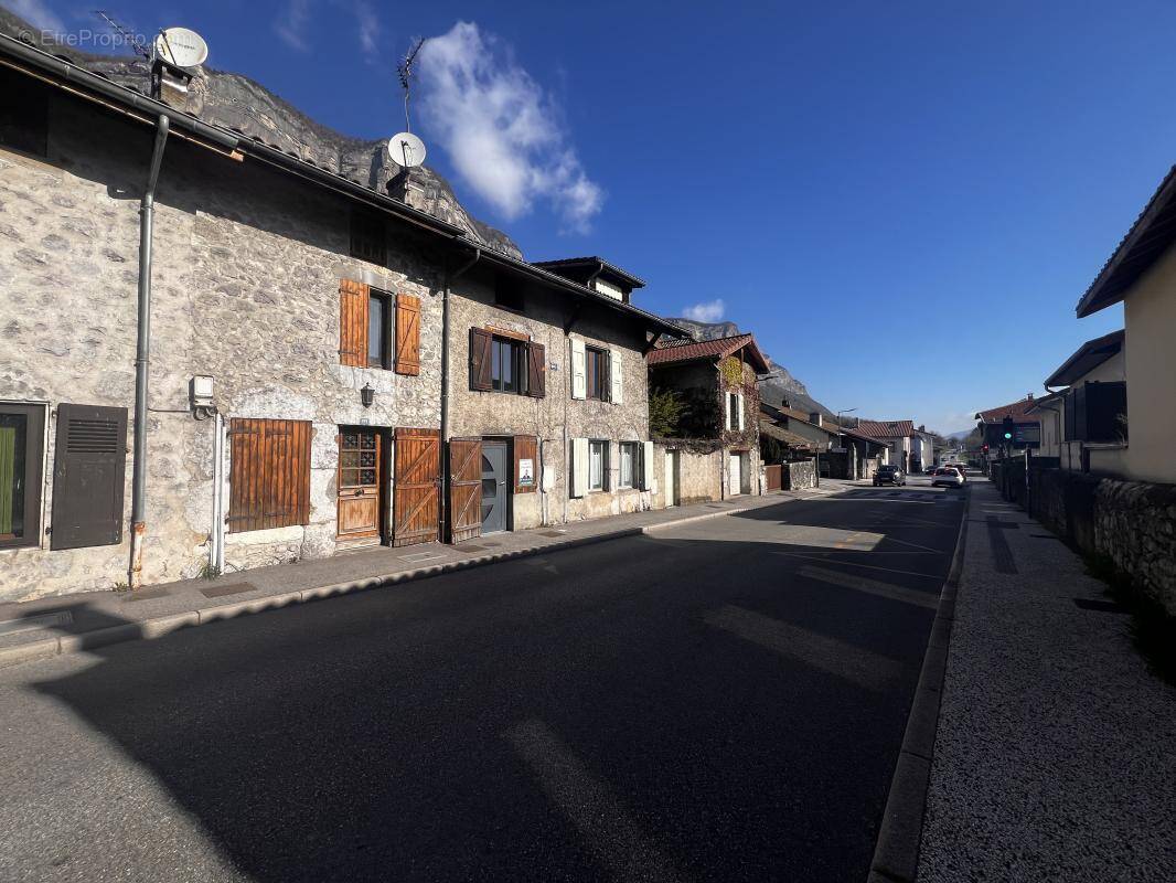 Maison à CROLLES