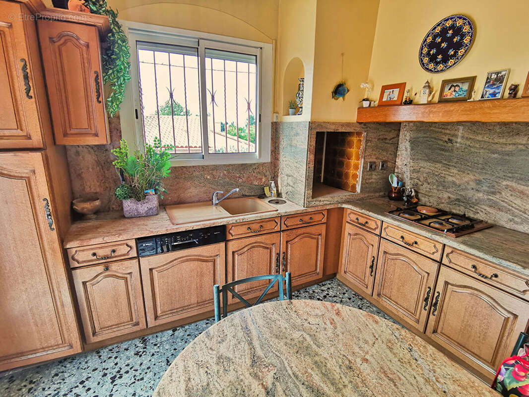 Maison à VILLELONGUE-DE-LA-SALANQUE