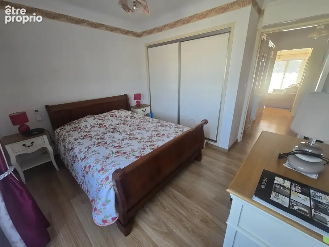 SAINT-RAPHAEL - T2 47m2 + Parking privé et cave - photo 7
