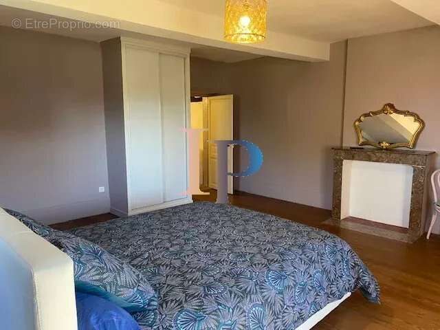 Maison à SAINT-CHRISTOPHE-EN-BRIONNAIS