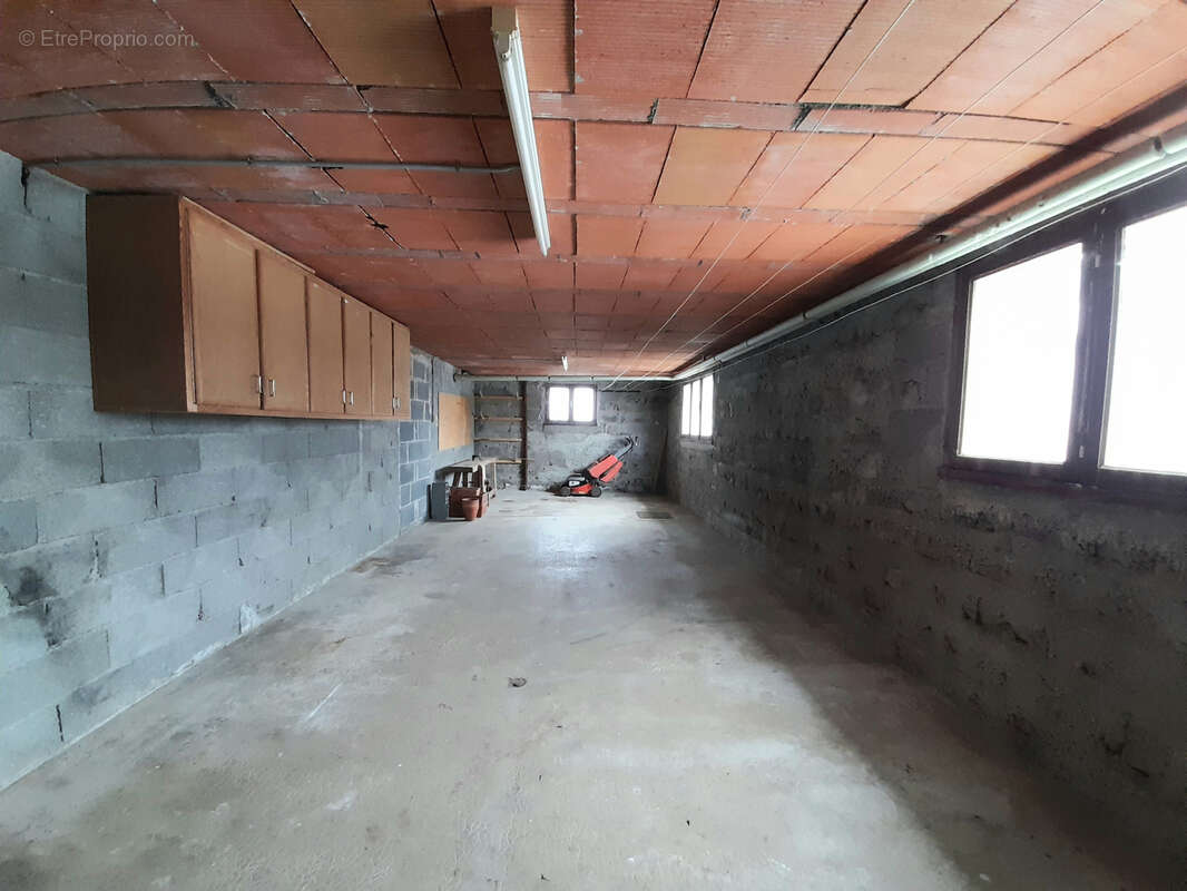 Maison à ESTIVAREILLES