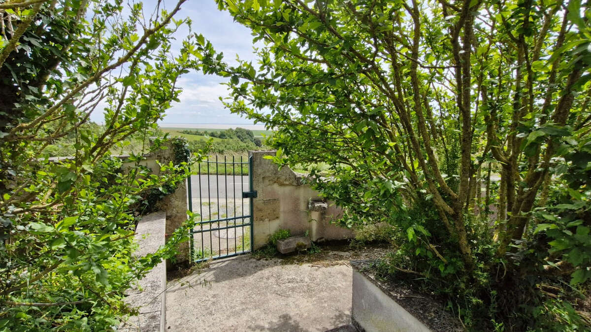 Maison à CHENAC-SAINT-SEURIN-D&#039;UZET