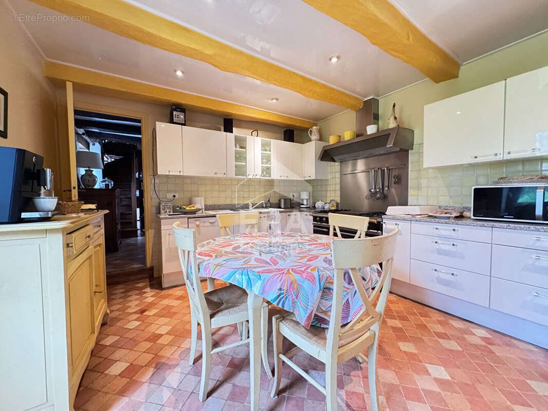 Maison à SAINT-ASTIER