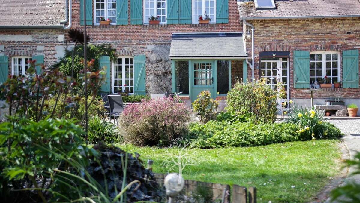 Maison à SAINTE-BEUVE-EN-RIVIERE