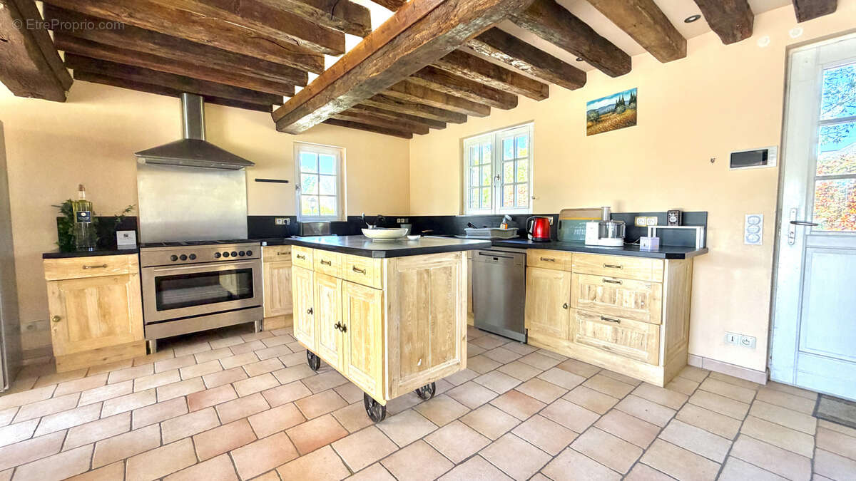 Maison à PONT-L'EVEQUE