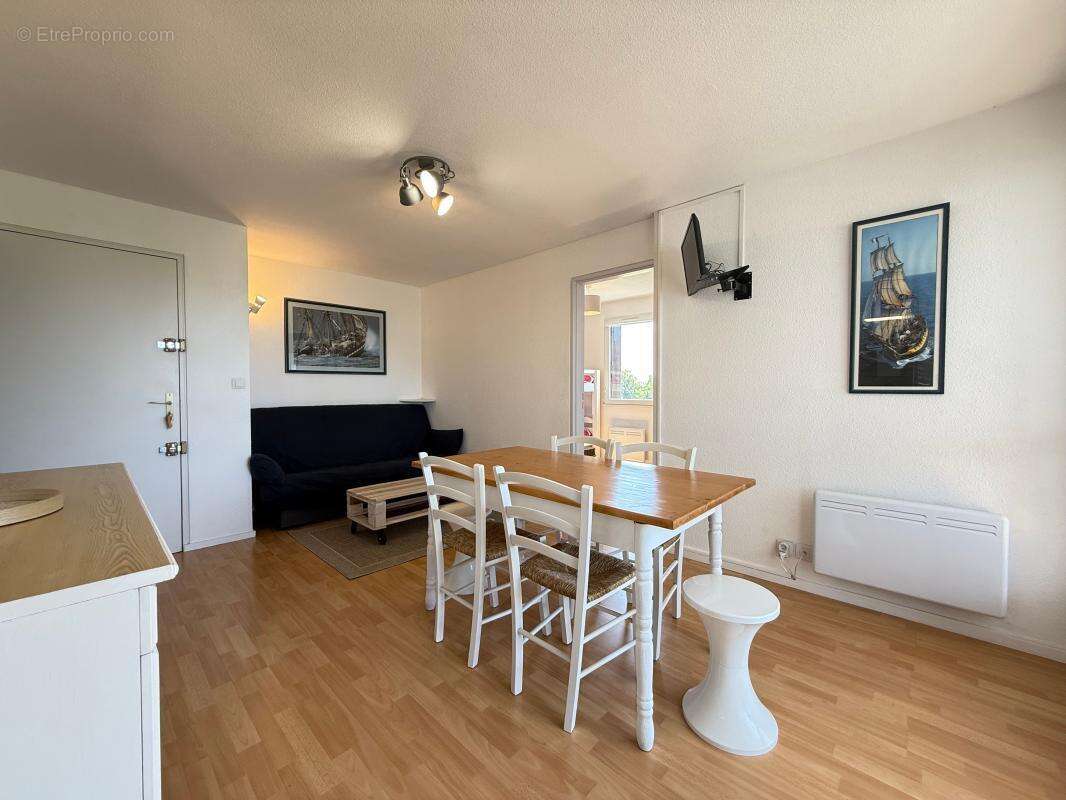 Appartement à VAUX-SUR-MER