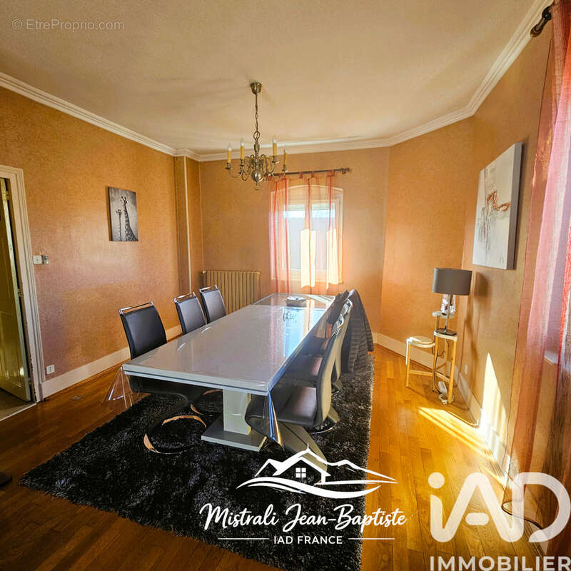 Photo 2 - Maison à YZEURE