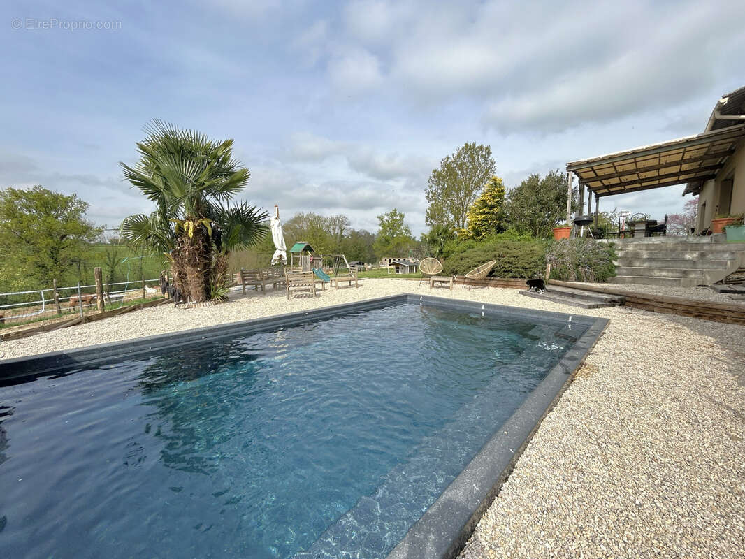 Maison à VILLARS-LES-DOMBES