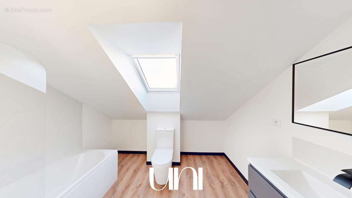 Maison à BRETTEVILLE-L'ORGUEILLEUSE