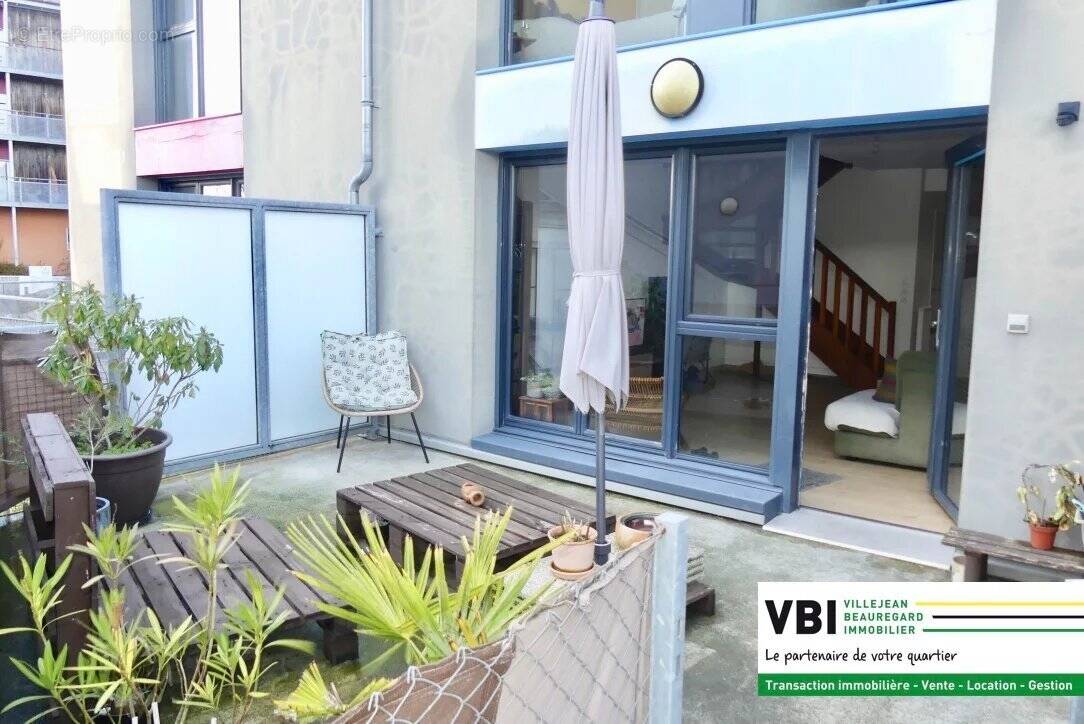 Appartement à VEZIN-LE-COQUET