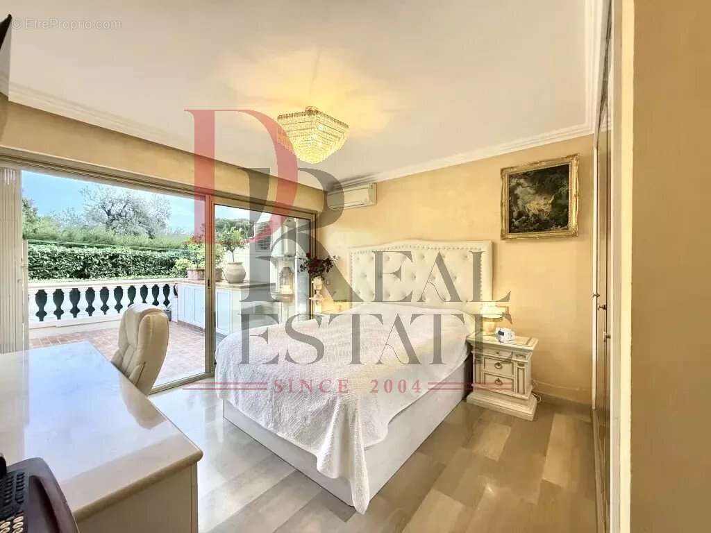 Appartement à BEAULIEU-SUR-MER