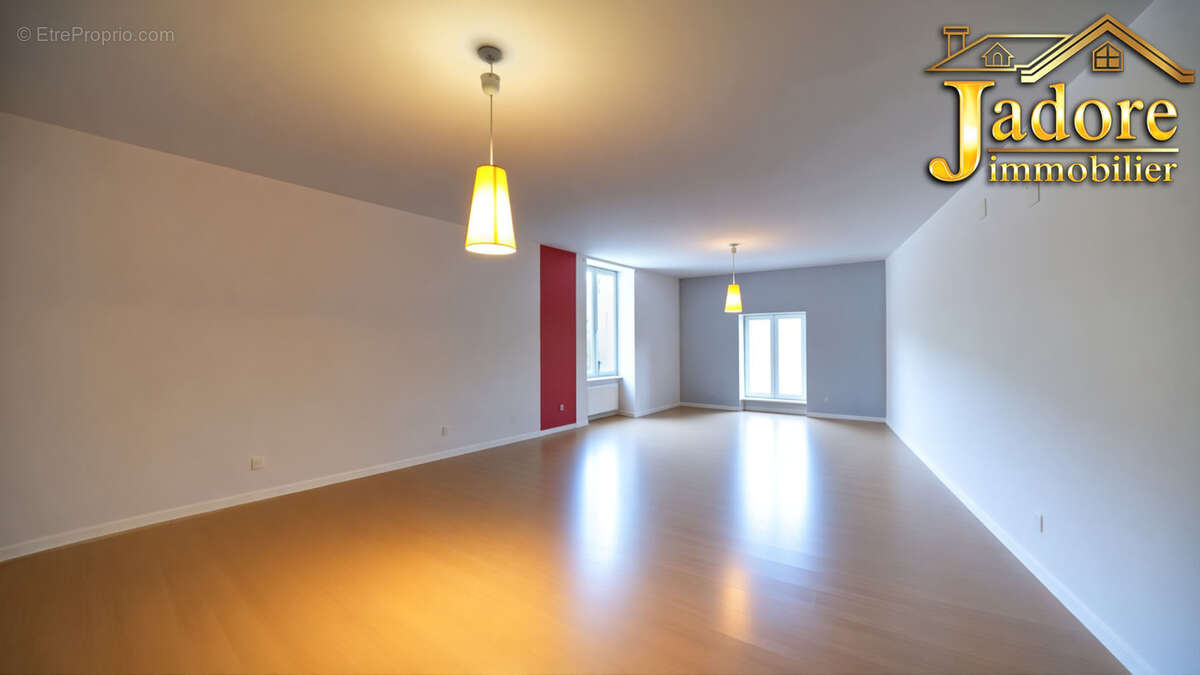 Appartement à SENONES