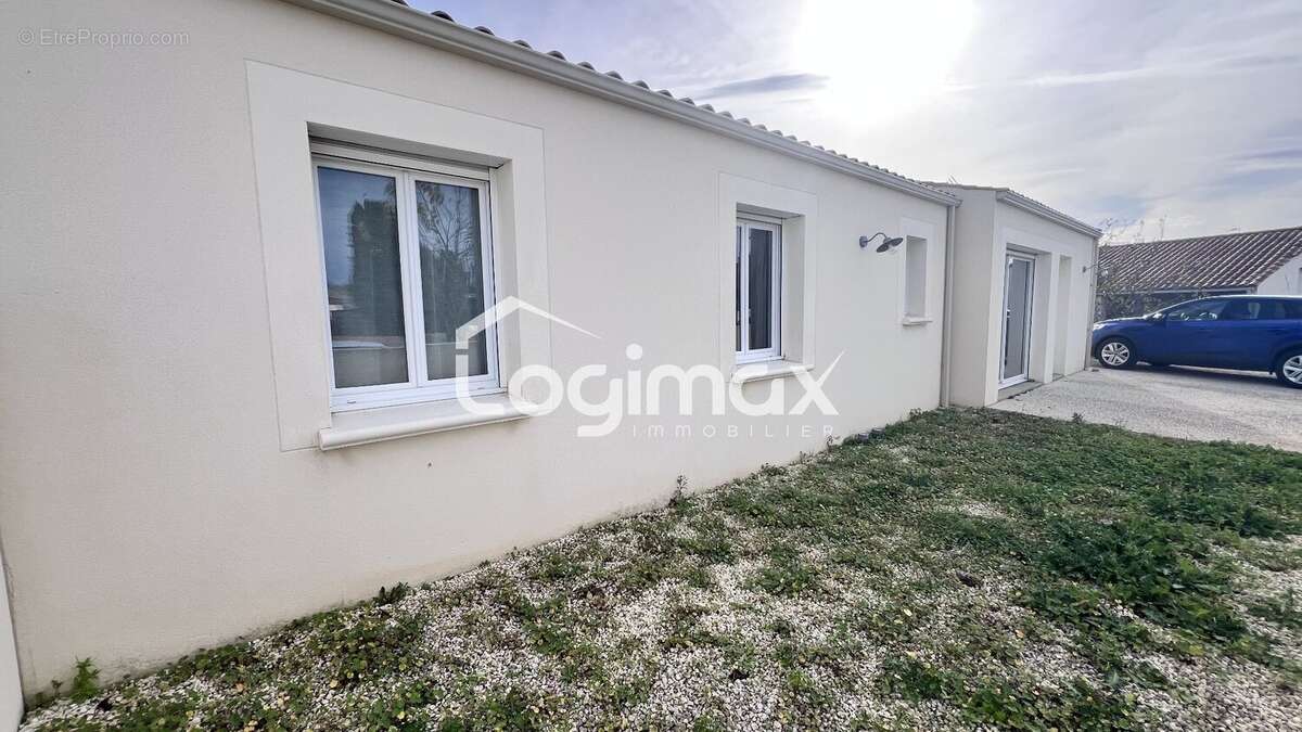 Maison à SAINT-XANDRE