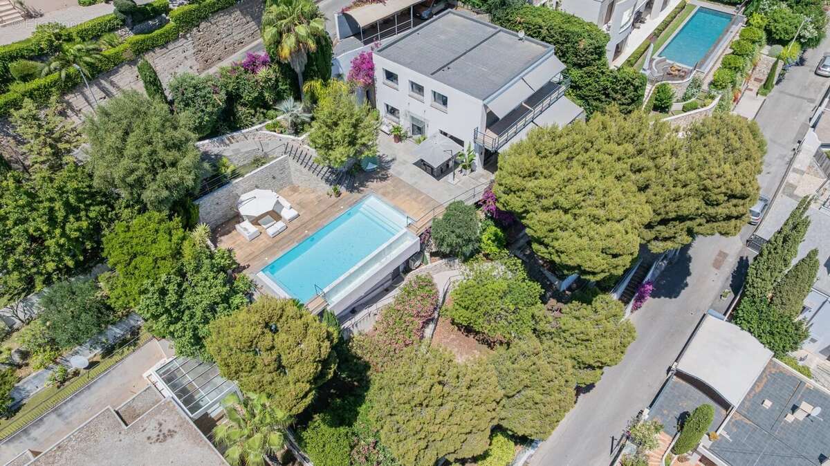 Maison à EZE