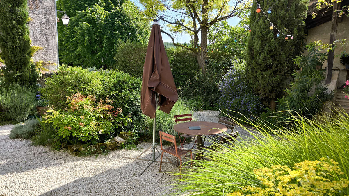 Maison à BAGAT-EN-QUERCY