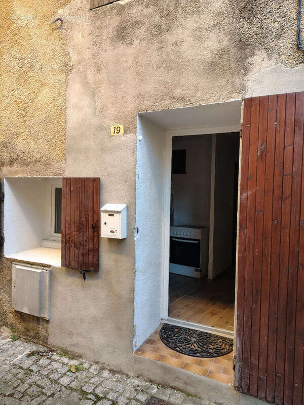 Maison à TAVERNES