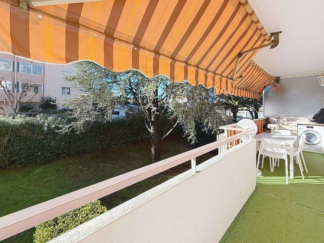 Appartement à LE CANNET