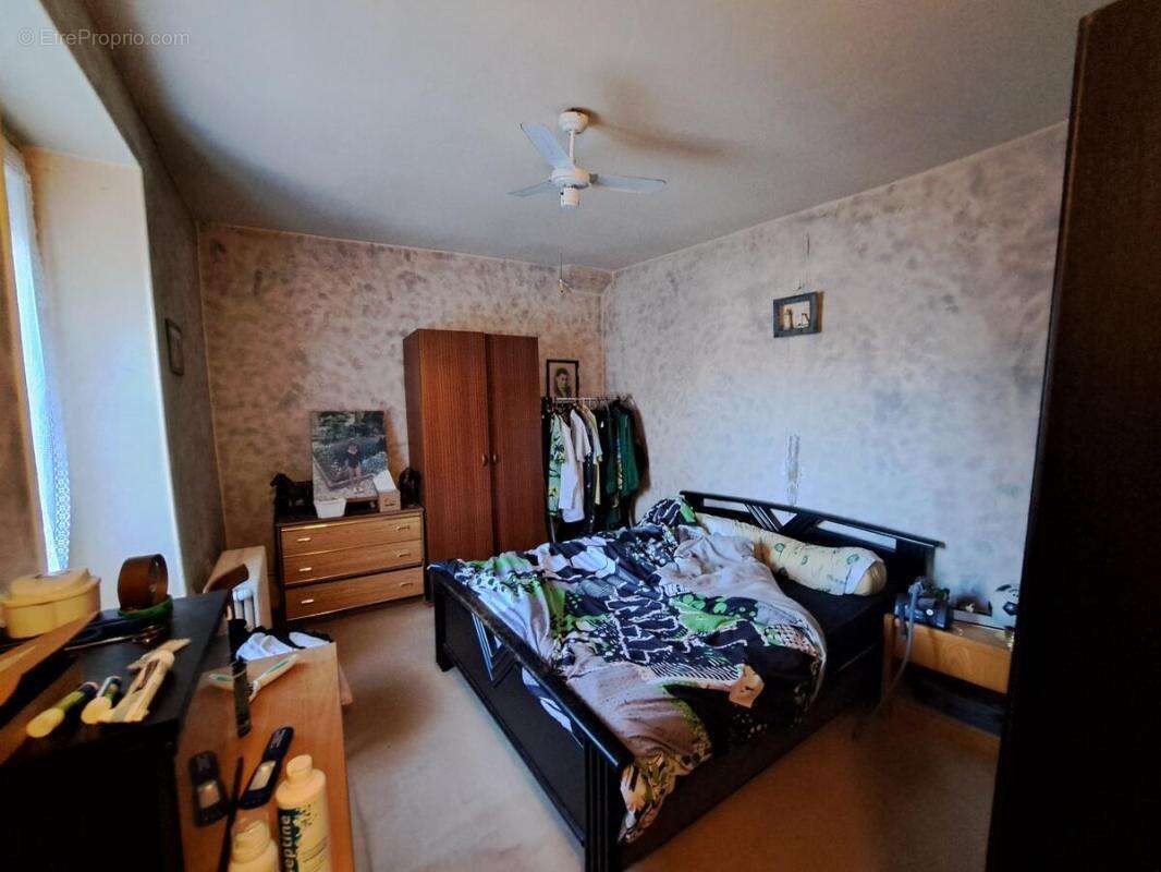 Maison à MEHUN-SUR-YEVRE