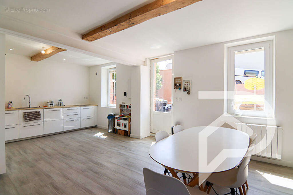 Maison à L&#039;ISLE-JOURDAIN