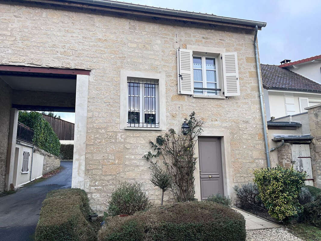 Maison à BORAN-SUR-OISE