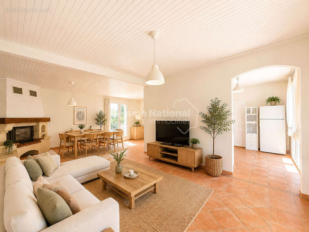 ENSUES LA REDONNE: Villa de type 6 de 142 m2 sur un terrain de 1066 m2. - photo 15