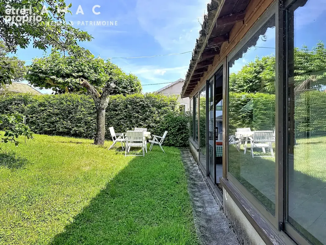 Maison de Village de 181 m2 avec jardin - photo 3