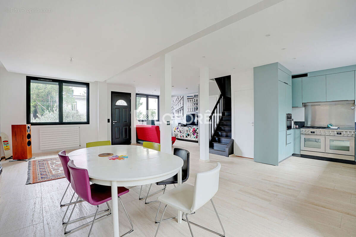 Maison à SURESNES